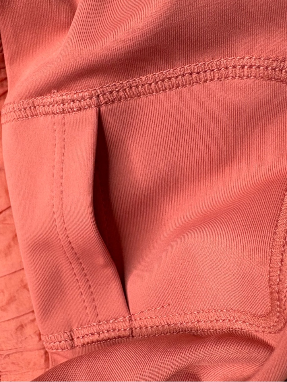 Old Navy High Waisted Lightweight Water- repellent 2-in-1 Run Shorts, Size 2X - Picture 7 of 16